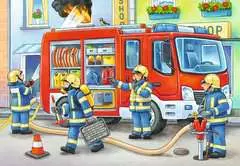 Die Feuerwehr saust herbei - Bild 2 - Klicken zum Vergößern